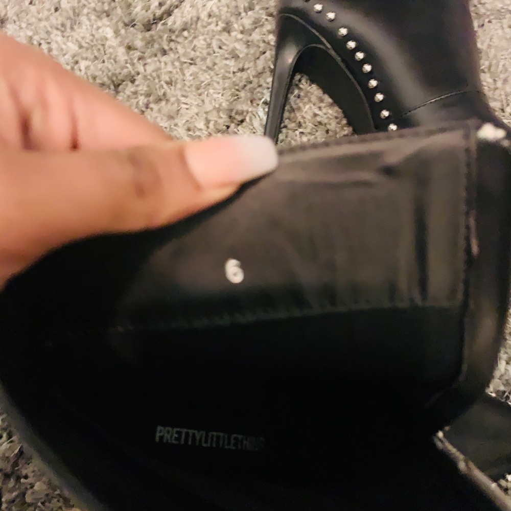 Prettylittlething black studded ankle boots - Picture 5 of 5